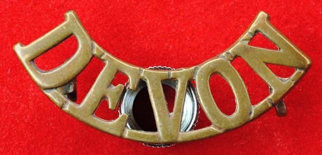 Devonshire Regiment Brass Shoulder Title